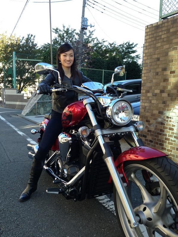 荒川静香さん、１０年前の大型バイク姿がカッコイイ！現在の愛車も公開！