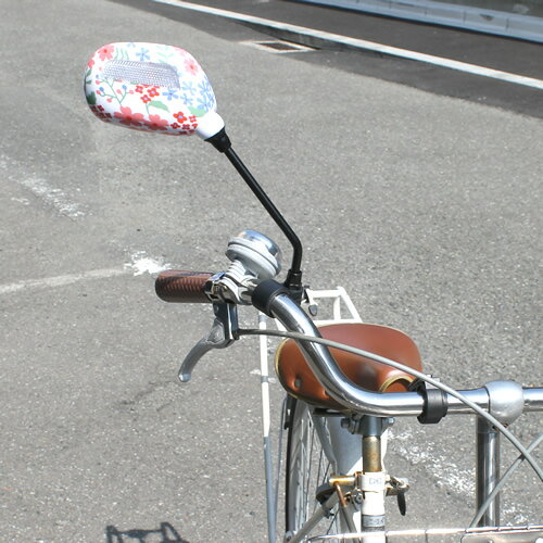 バイク乗ってからチャリ乗るとミラーなくて不安になる…