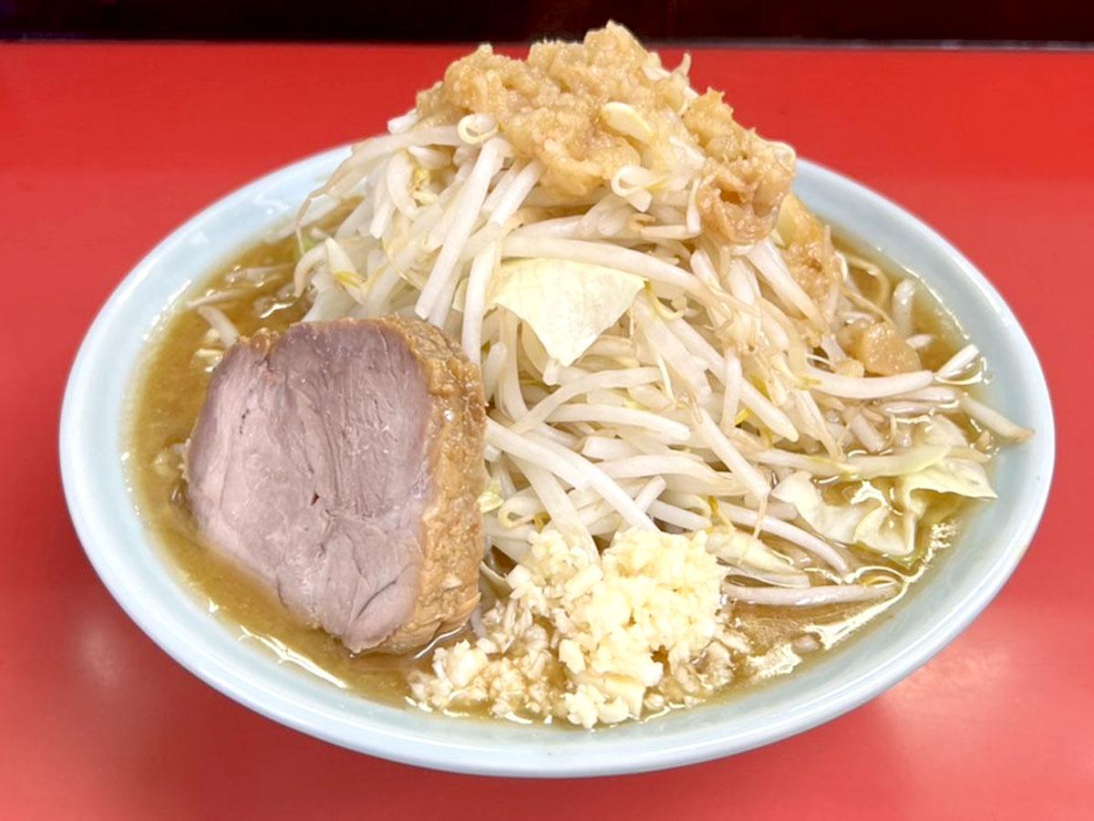 【悲報】最近のラーメンって大体二郎系ばっかりになってないか？