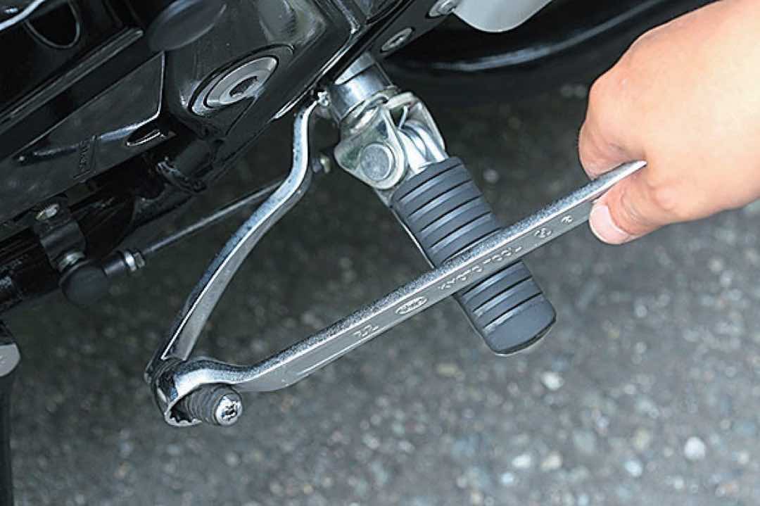 【悲報】親のバイクで立ちゴケ！修理代がつらい…