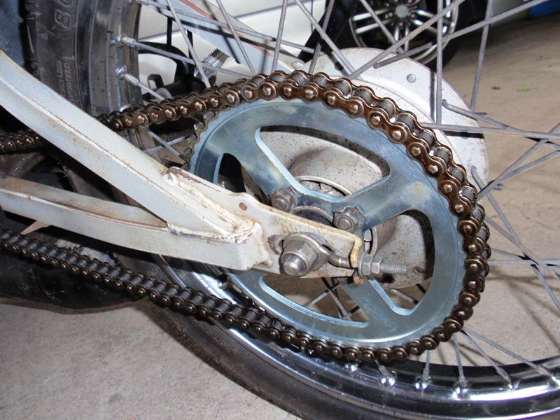 バイクの「スプロケットとチェーン」って自分で交換できる？