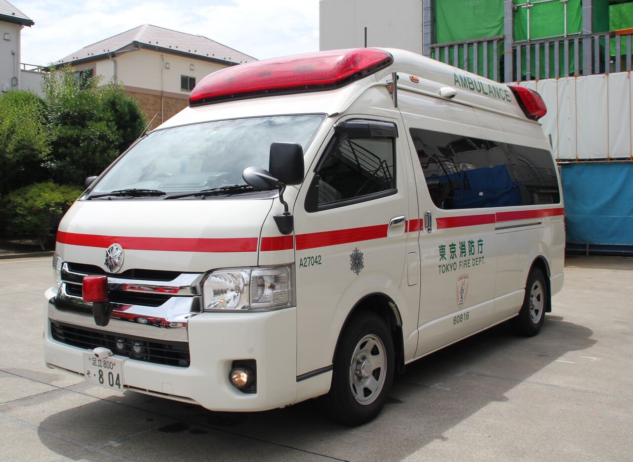 救急車は法定速度無視していいと思うんだけど…