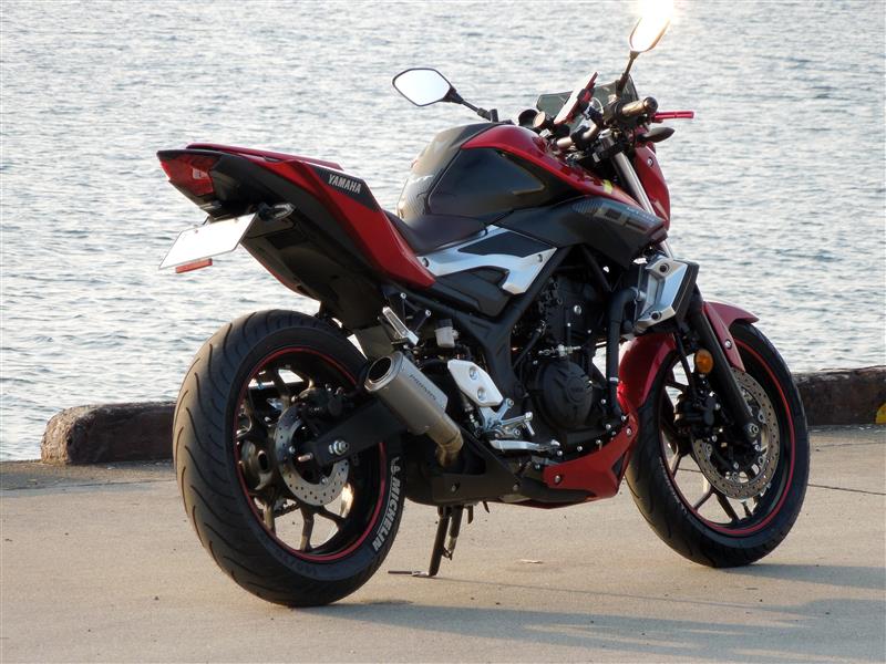 【謎】バイクを必ず社外マフラーとフェンダーレスにする奴ｗｗｗ