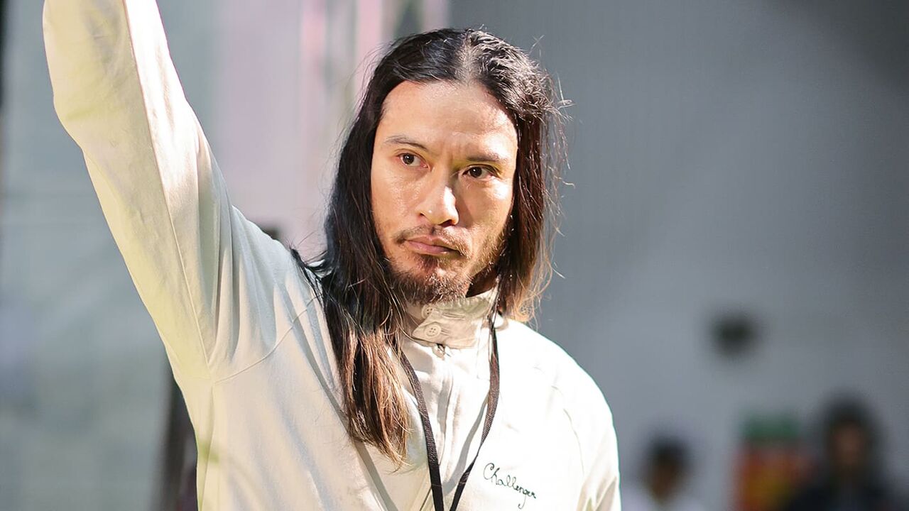 【画像】長瀬智也「バイクイベント」でキリストみたいになるｗｗｗ