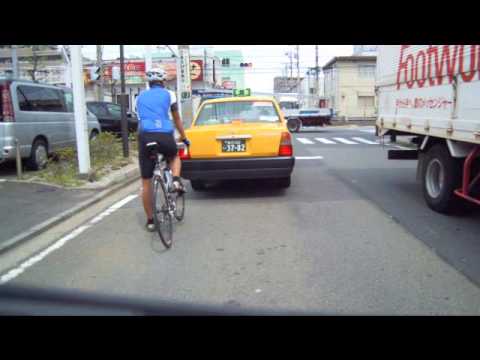 電動キックボードが叩くけど、正直ロードバイクのが100倍邪魔で危険だわ！