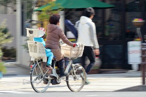 歩道走るチャリカスがウザすぎるｗｗｗｗ