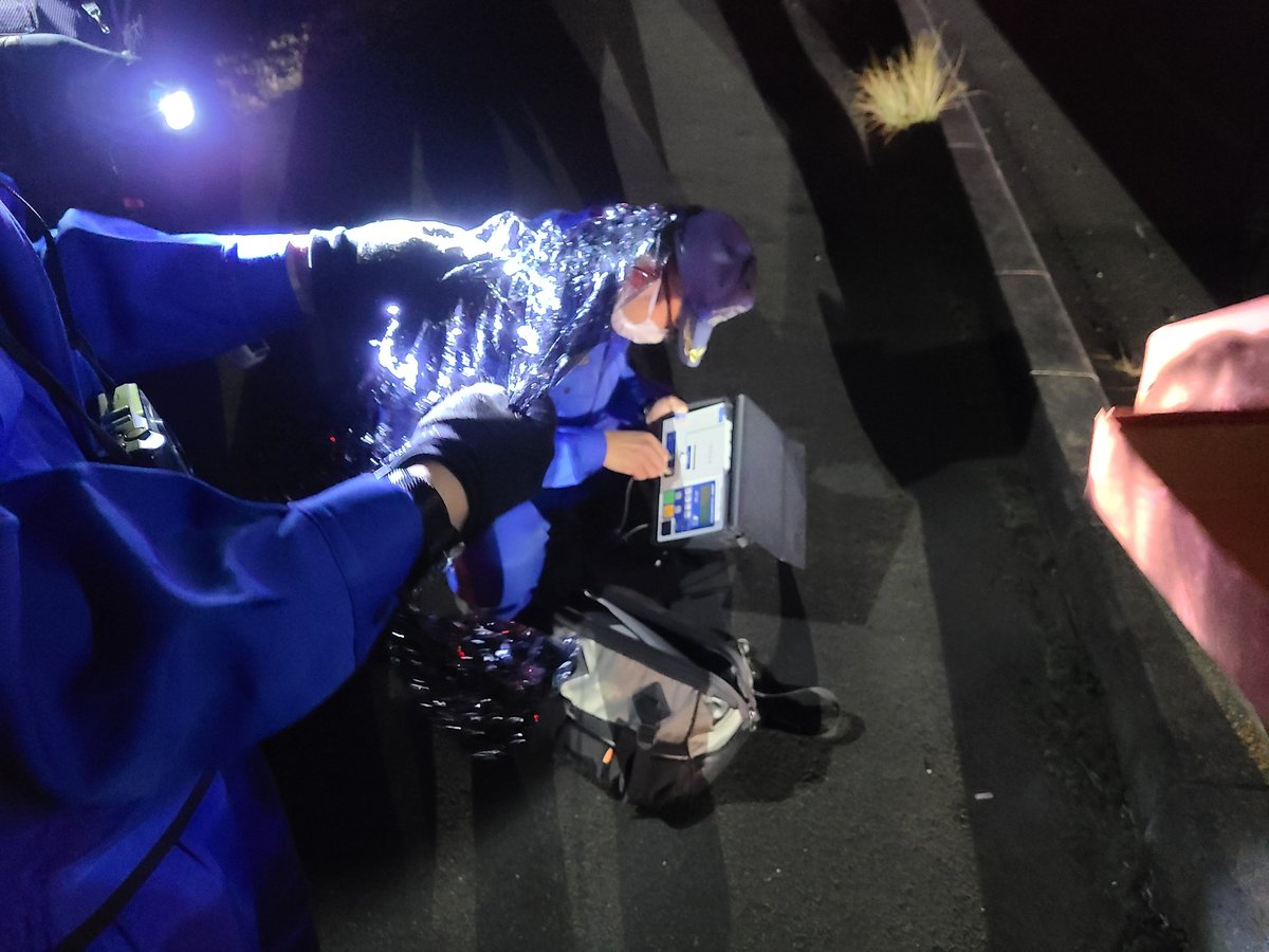 フルスモ車で捕まって透過率計来る前に剥がしたって無駄だよなｗｗｗｗ