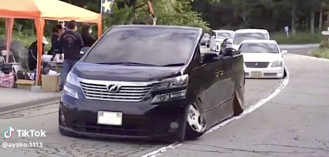 【車高の低さは知能の低さ】すみません、どなたかこの界隈の良さをご教授頂けないでしょうか？