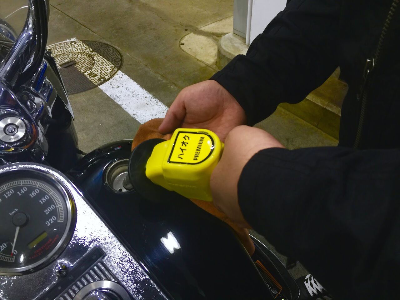 【え？】大型バイクって指定ガソリン「ハイオク」の奴多いんだな