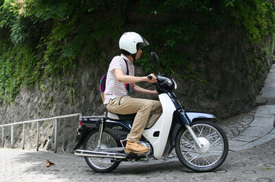 「スーパーカブ50」←坂道登れなくてワロタｗｗｗ