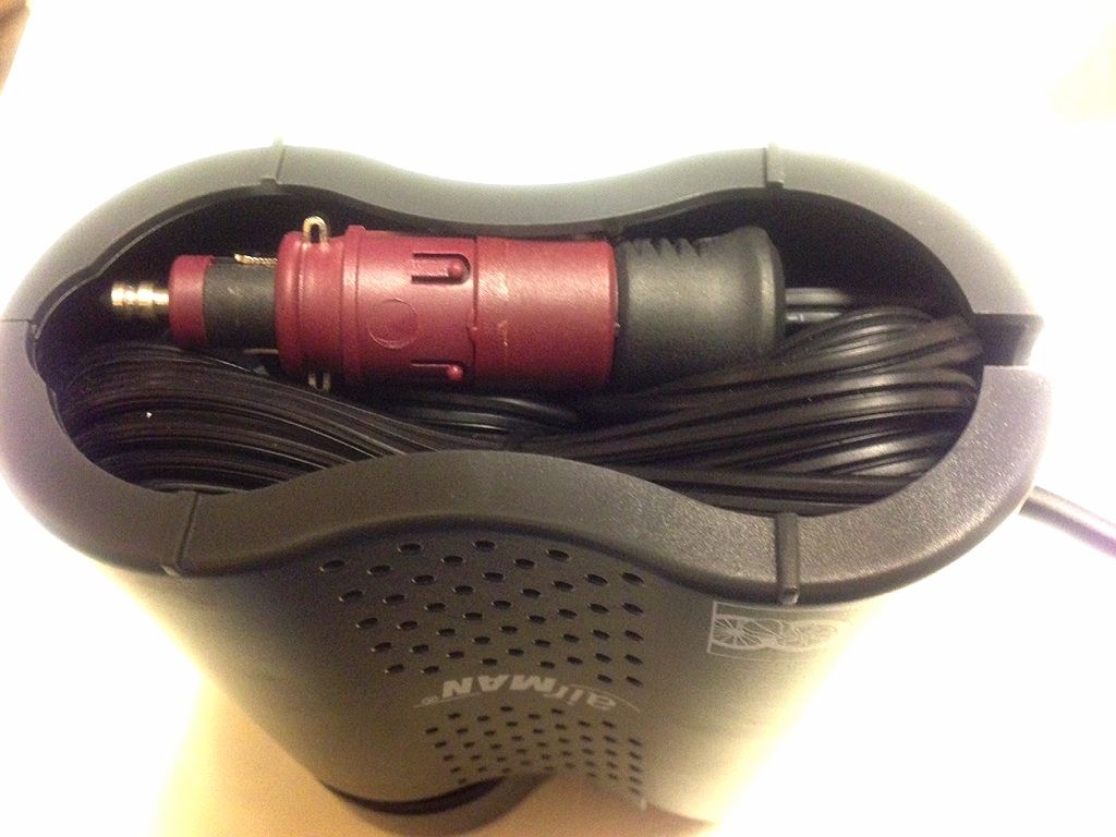 ワンダーリッヒ Airman 12v携帯エアコンプレッサーと折りたたみイス すうの道しるべ ワンダーリッヒ Airman 12v携帯エアコンプレッサーと折りたたみイス すうの道しるべ