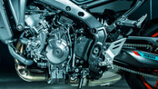 2021-Yamaha-MT09-EU-Detail-007-03_Mobile