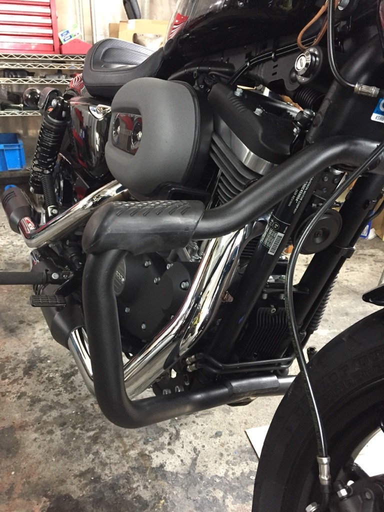 ハーレXL1200X スポーツスター　48 エンジンガード