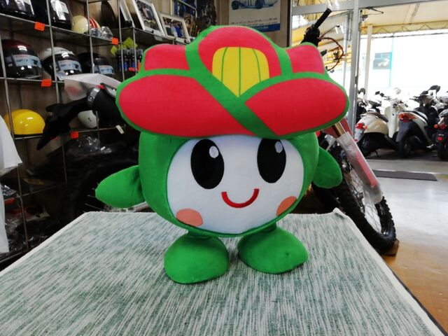 藤井風しあわせベジカレー　出身地里庄町グッズ　ぬいぐるみ　缶バッジ　ピンバッジ類 藤井風くんのふるさと岡山県里庄町のキャラクター(里ちゃん)の