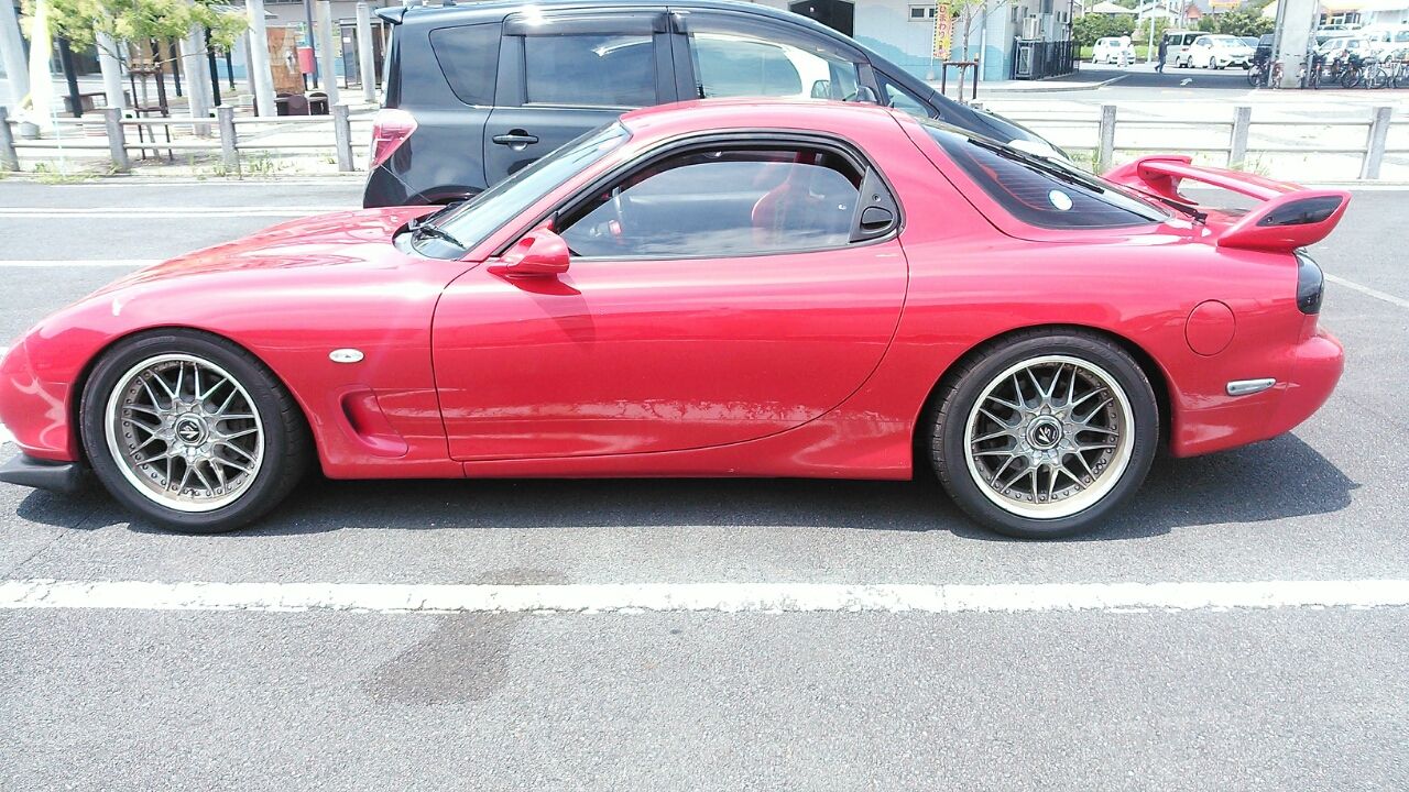 Rx ７は美しい国産スポーツカーだ ハタカラ