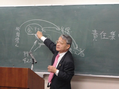 12_河合弁護士刑事告訴説明.jpg 12 河合弁護士刑事告訴説明