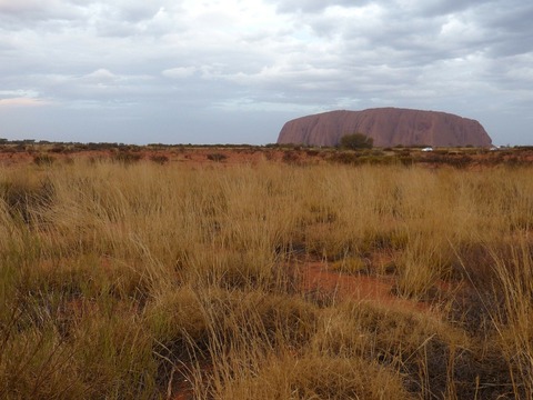 uluru-214897_1280