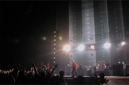 U2-18.jpg U2 18