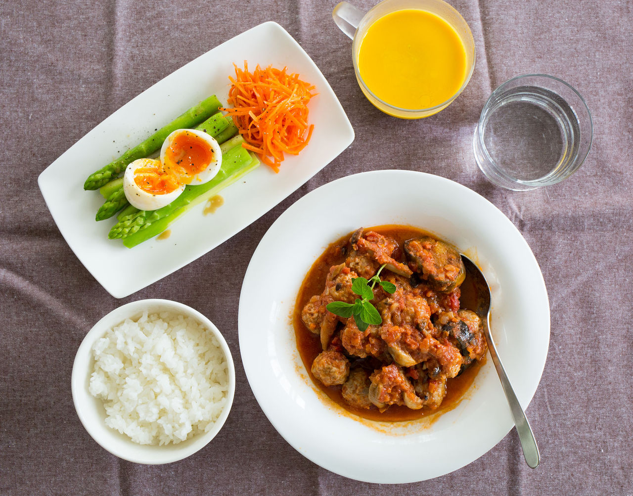 ミートボールとなすのトマト煮込み 豚肉レシピ 夏野菜 自家製トマトソース Bio Table ミートボールとなすのトマト煮込み 豚肉レシピ 夏野菜 自家製トマトソース Bio Table