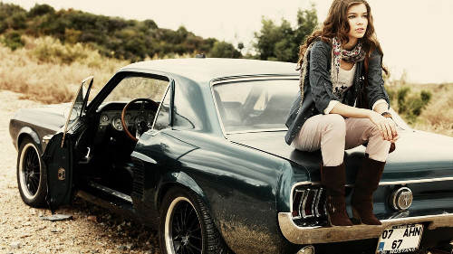 girsl-and-car02