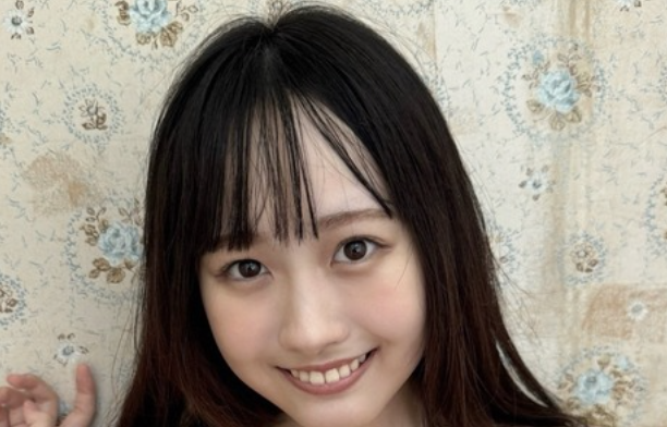 【画像】JKグラドル、修正なしのお■ぱいが生々しすぎる