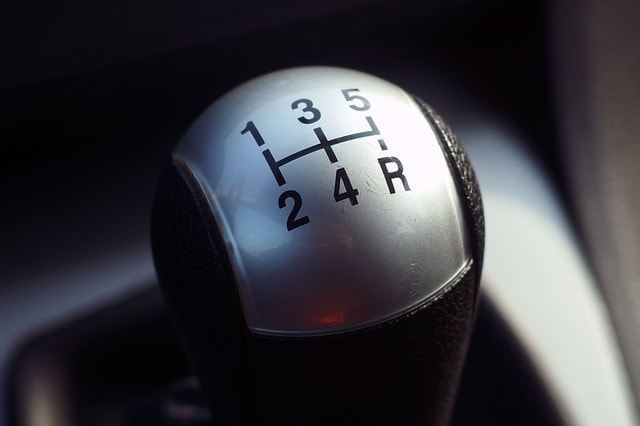 gear-stick-923294_640-min