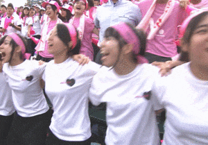 gif-cheerleader058016