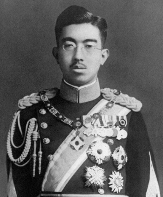 Hirohito_in_dress_uniform