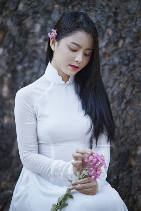 woman-6699107_960_720