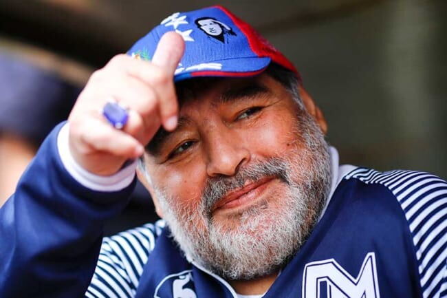20201126_Maradona-650x433