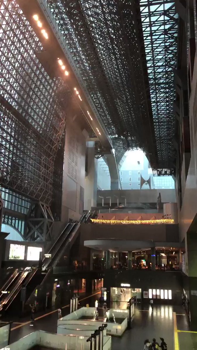 台風21号 京都駅のガラスの天井が崩落 動画 疾風ニュース速報 台風21号 京都駅のガラスの天井が崩落 動画 疾風ニュース速報