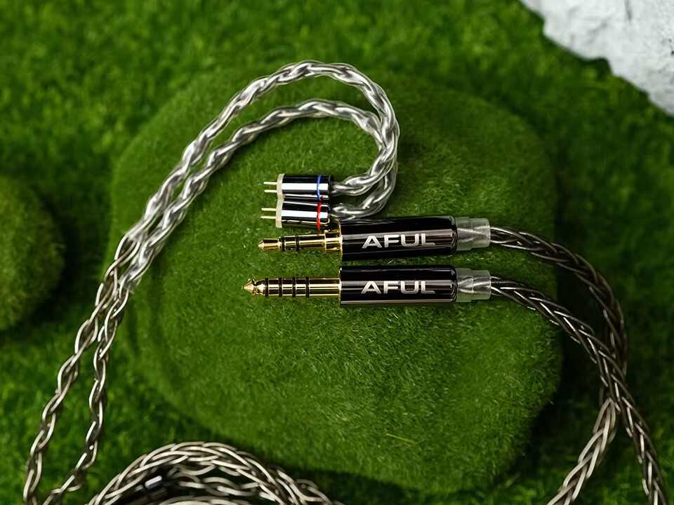 AFUL Performer 5+2 (Performer 7)」 2DD+4BA+1Micro Planar構成