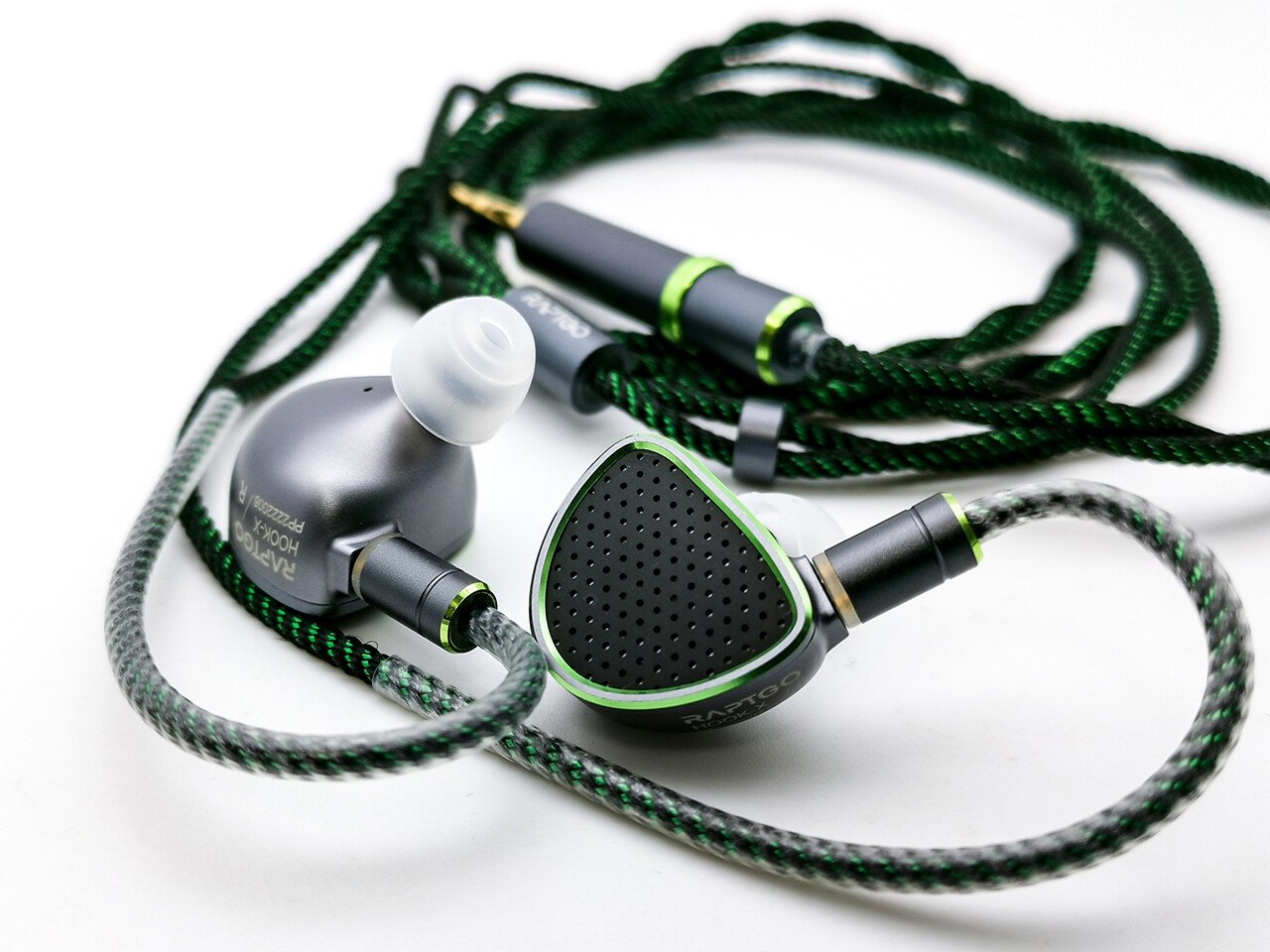 棚からレビュー】 「RAPTGO HOOK-X」 14.2mm平面駆動+18層圧電 棚からレビュー】 「RAPTGO HOOK-X」 14.2mm平面駆動+18層圧電