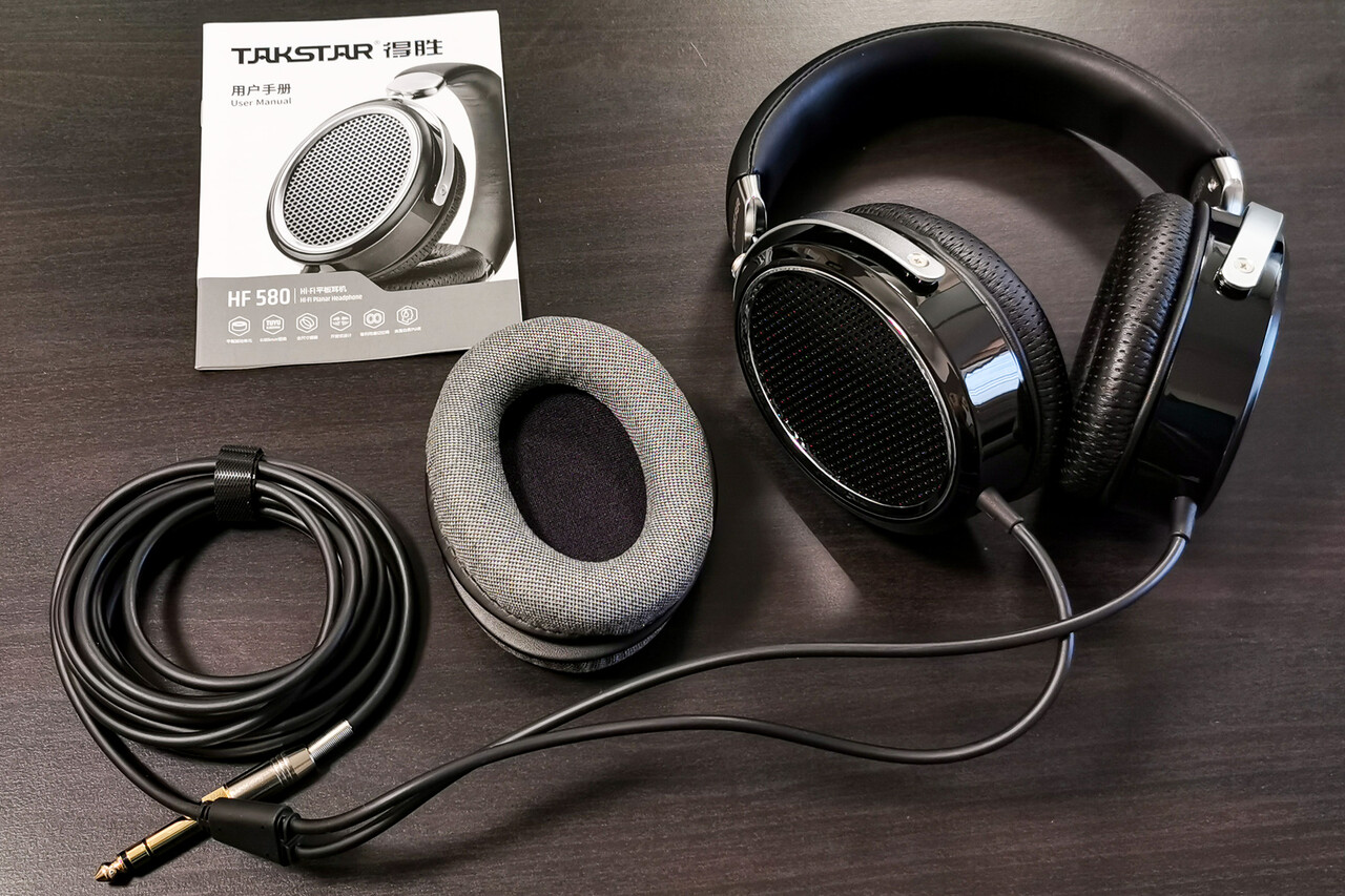 TAKSTAR HF580」 極薄振動板による大口径平面駆動ドライバー搭載 TAKSTAR HF580」 極薄振動板による大口径平面駆動ドライバー搭載