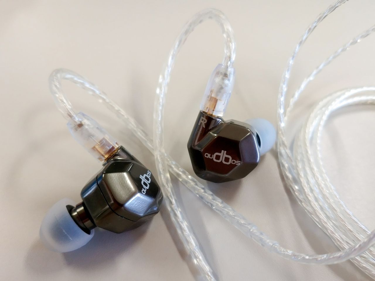 ●日本正規品● K5」（audbos TENHZ K5） 2BA+ 名称変更&リパッケージした高音質 イヤホン