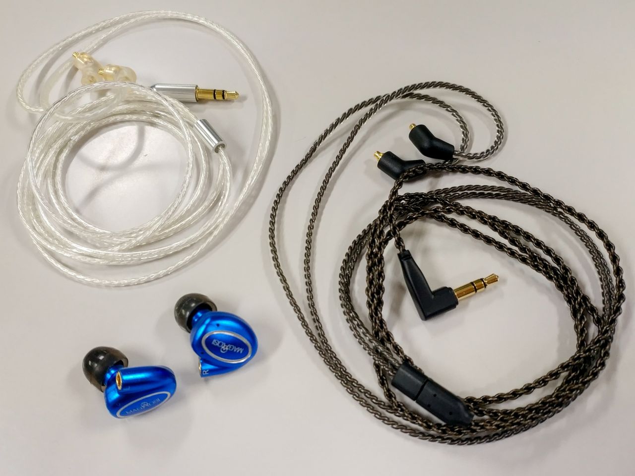 MAGAOSI 有線イヤホン 付属品あり U5000円のお買い物】 MaGaosi M1（HLSX 808）／ BK50 ／ VJJB N1