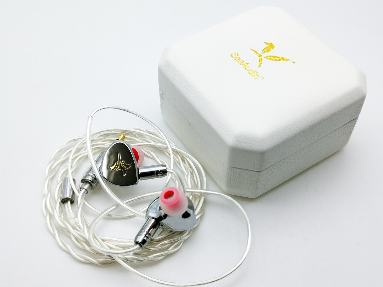 SeeAudio Yume 2」 高品質ドライバー搭載2BA+1DDモデルが全く SeeAudio Yume 2」 高品質ドライバー搭載2BA+1DDモデルが全く