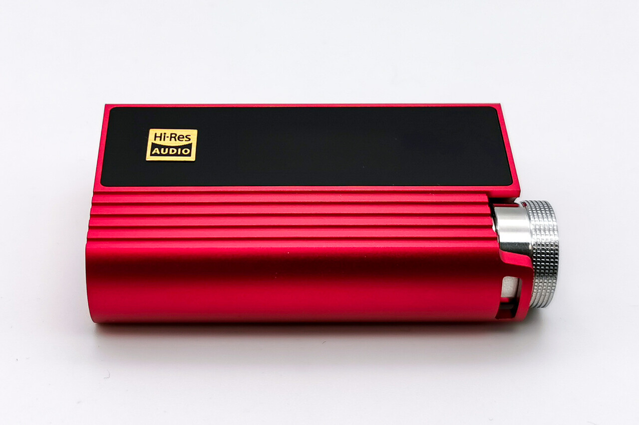 iBasso Audio Nunchaku」ドングル型でJAN6418真空管をデュアル
