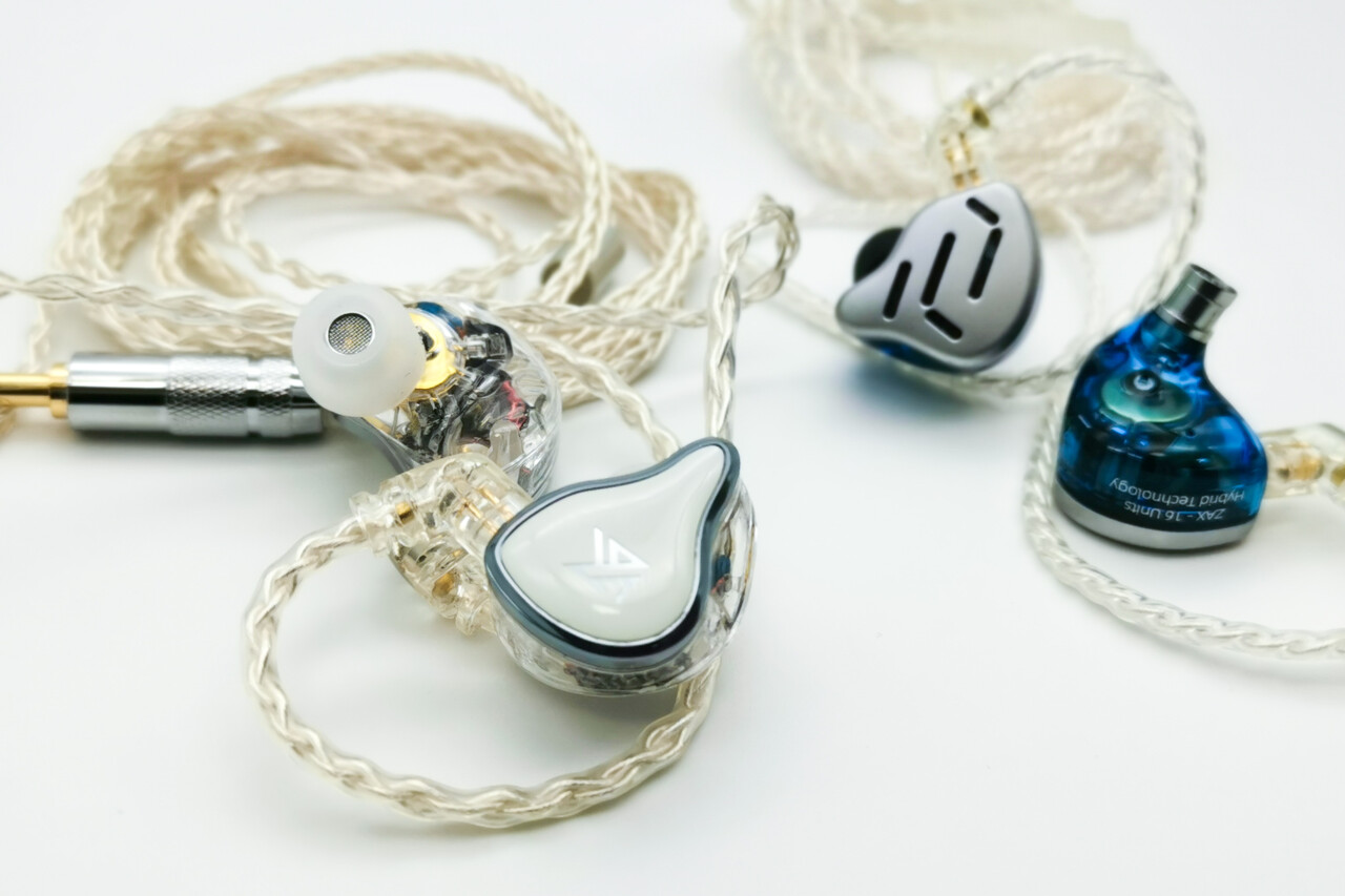 KZ ZAS」 美しく高級感のあるデザインで7BA+1DD構成。60ドル台で KZ ZAS」 美しく高級感のあるデザインで7BA+1DD構成。60ドル台で