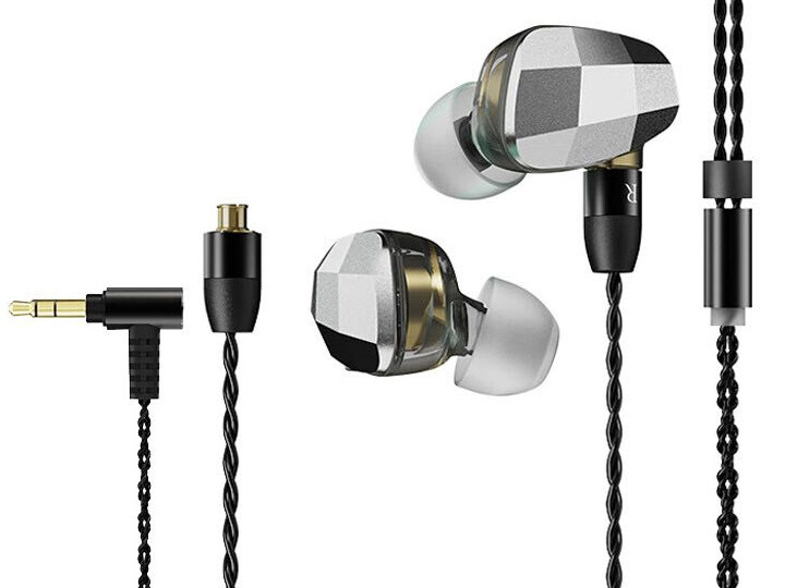 Astrotec GX70PLUS」 満を持して登場した老舗ブランドの最強 Astrotec GX70PLUS」 満を持して登場した老舗ブランドの最強