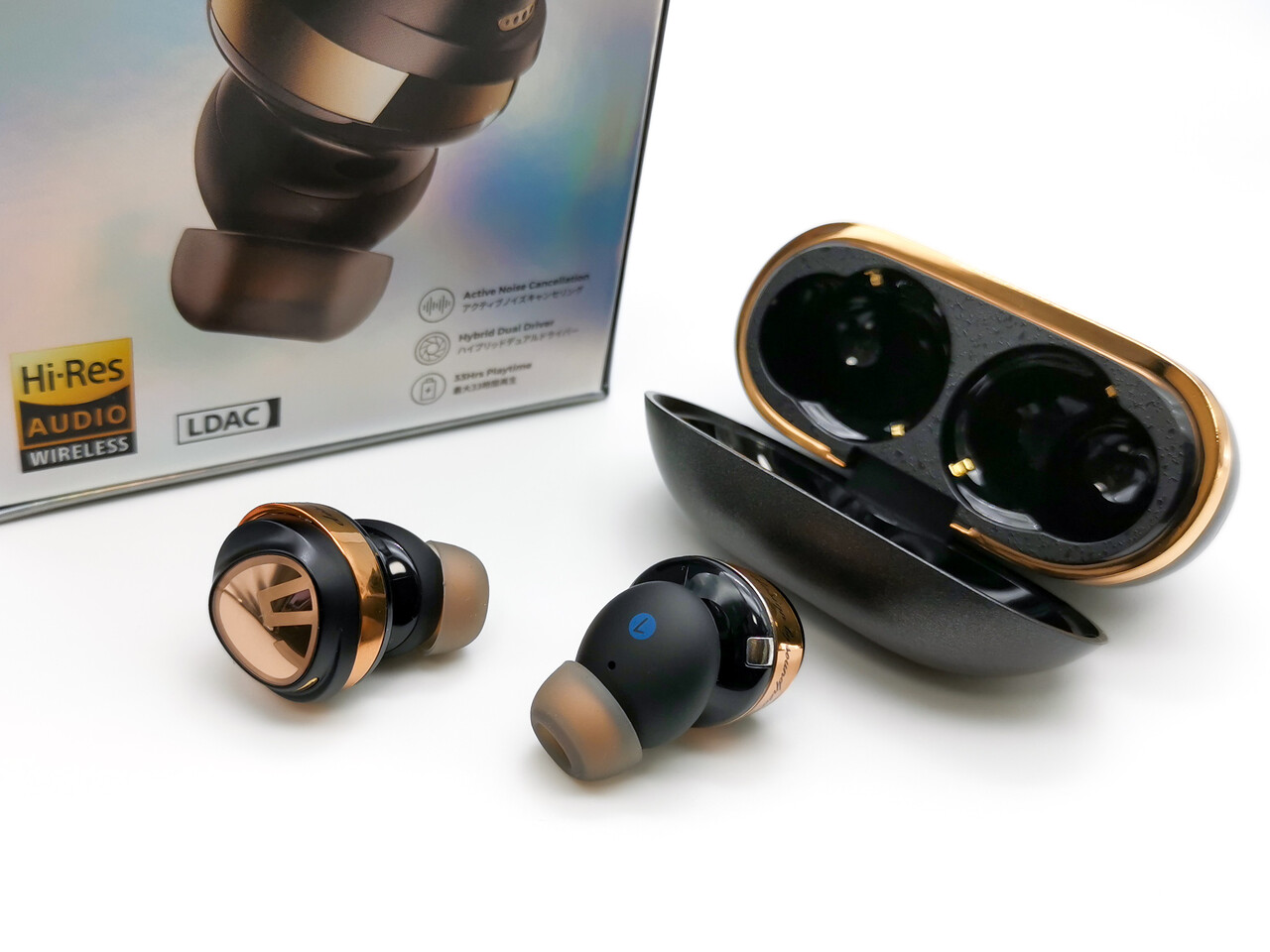 SOUNDPEATS Opera05」 2BA+1DDハイブリッド構成にハイレゾ「LDAC SOUNDPEATS Opera05」 2BA+1DDハイブリッド構成にハイレゾ「LDAC