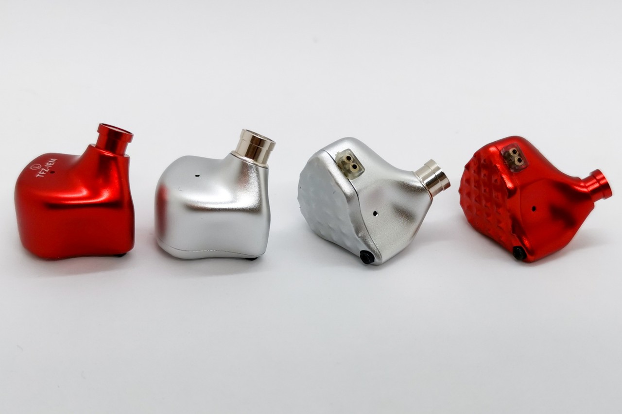 TFZ SERIES 7」 4BA+1DDの同社初ハイブリッド仕様によるパワフル TFZ SERIES 7」 4BA+1DDの同社初ハイブリッド仕様によるパワフル