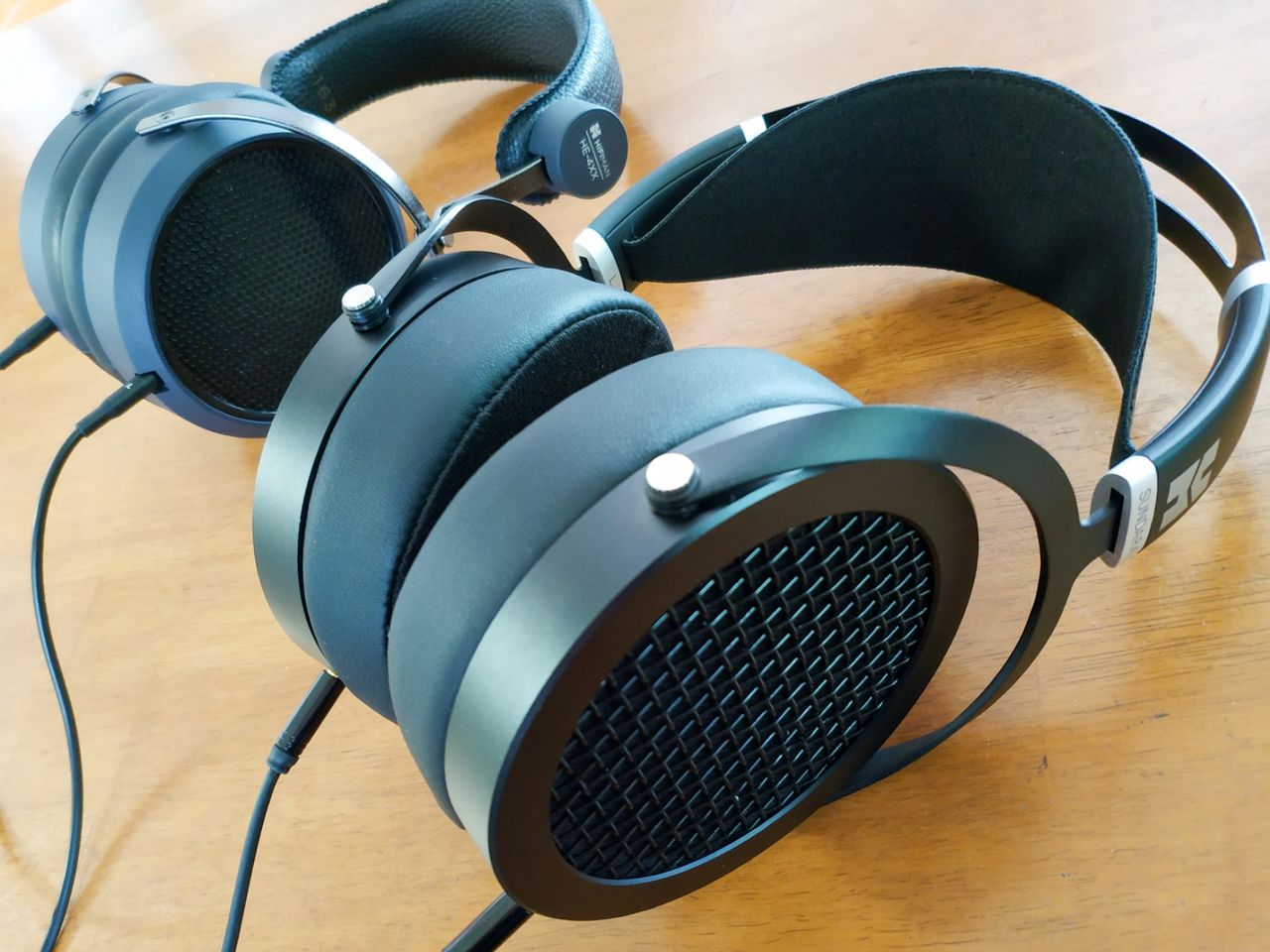 HIFIMAN SUNDARA」 新開発の平面駆動ドライバーとシンプルで HIFIMAN SUNDARA」 新開発の平面駆動ドライバーとシンプルで