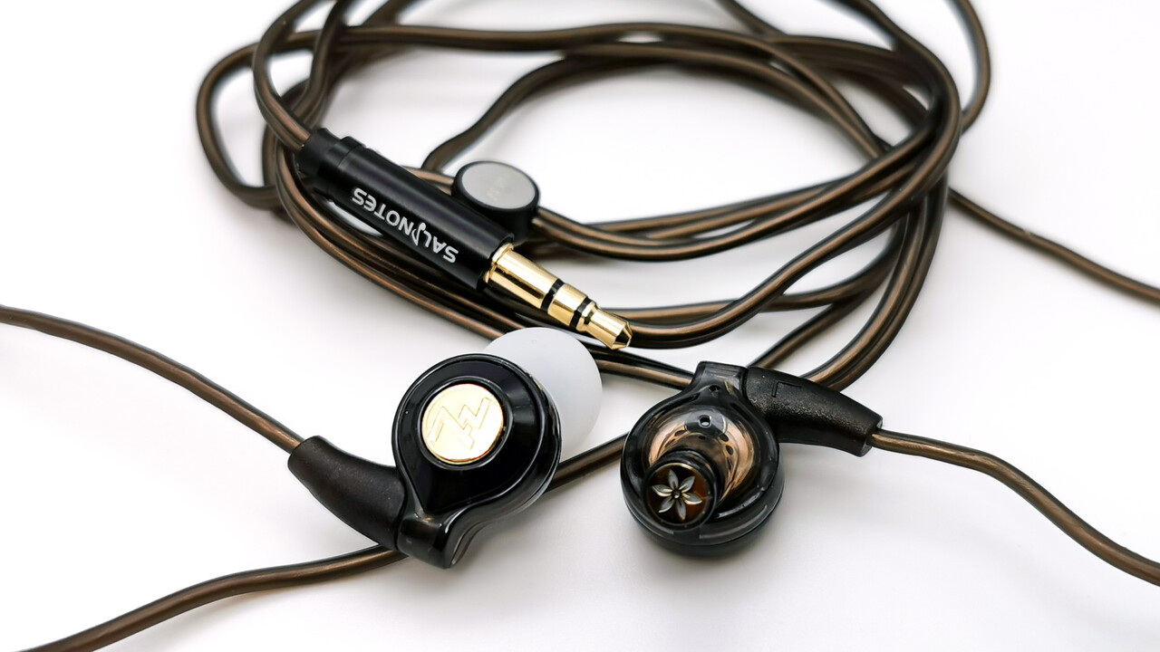 7Hz AERO」 高音質9.2mm ダイナミックドライバー搭載。外観から想像