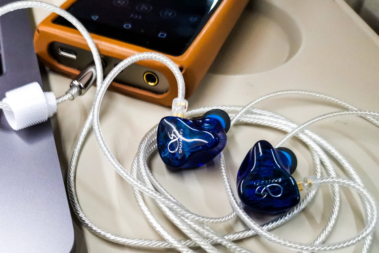 SHANLING AE3」 とにかく美しい、Sonionドライバー採用の3BA