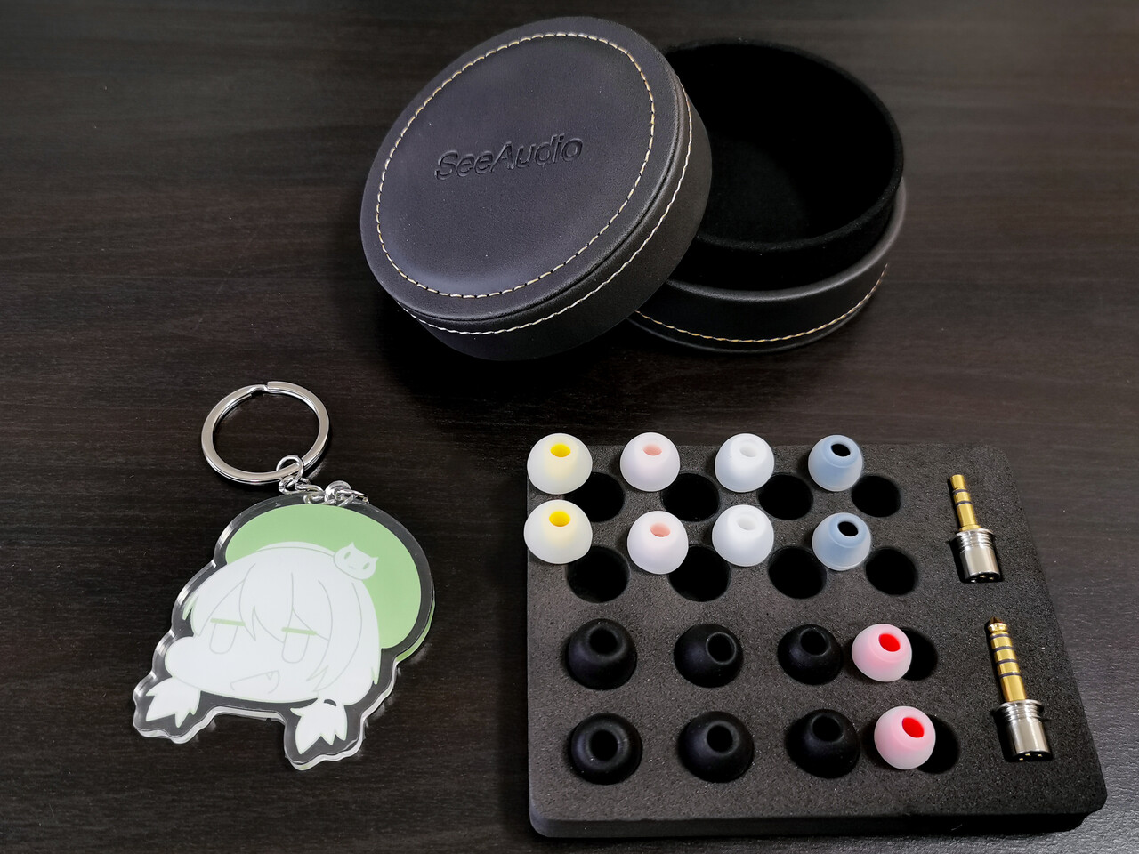 SeeAudio Neko (Int'l version)」 6BA構成&高品質ケーブル採用 SeeAudio Neko (Int'l version)」 6BA構成&高品質ケーブル採用