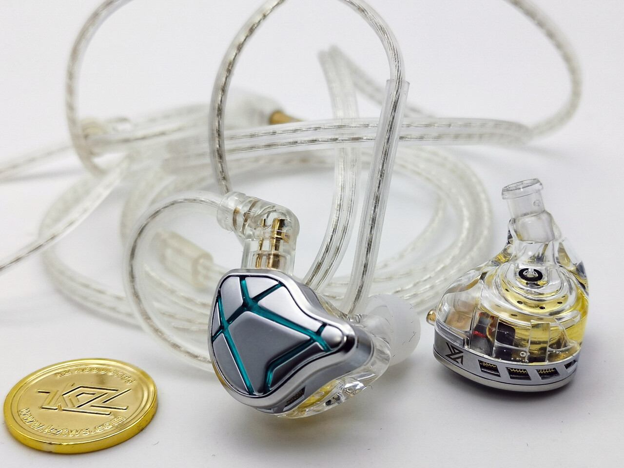 KZ ESX」 12mm 極薄液晶振動板ダイナミックドライバー搭載。印象