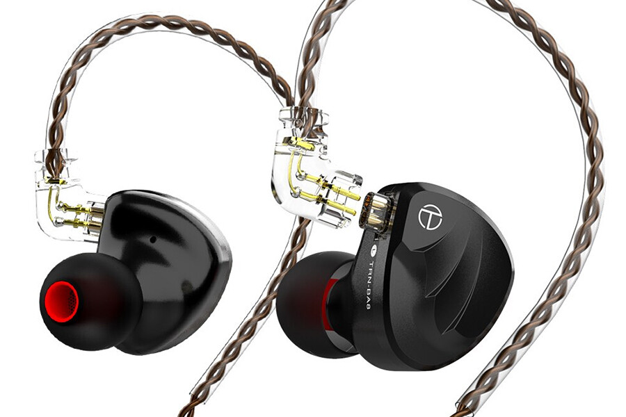 TRN BA8 純銀8芯ケーブルセット　新品　中華イヤホン　リケーブル対応 TRN BA8」 8BA搭載のフラグシップ。100ドル超ながらTRNらしさを