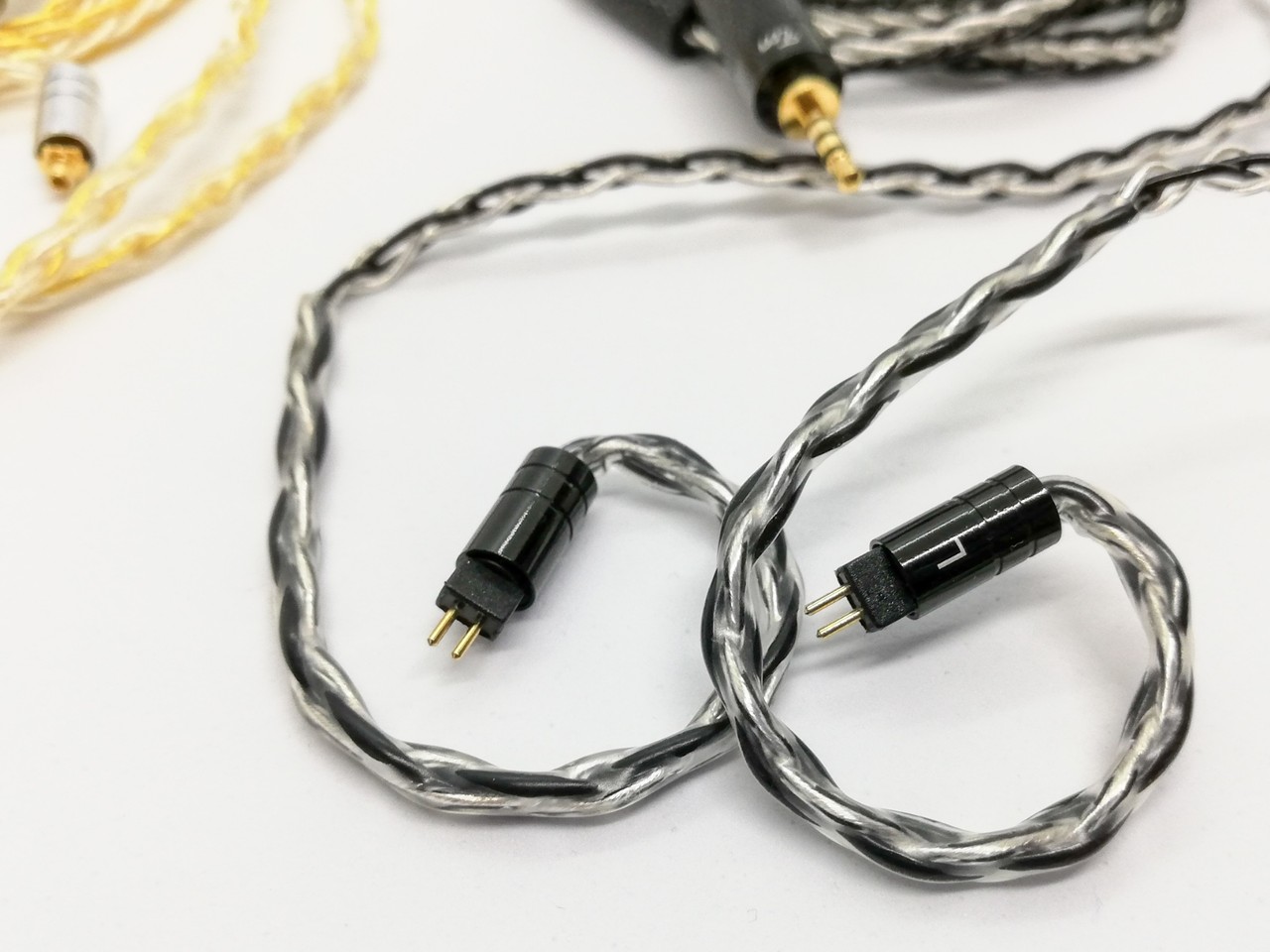 TRN MHB8」&「KZ MC3」 超低価格8芯ミックスケーブル および KZ TRN MHB8」&「KZ MC3」 超低価格8芯ミックスケーブル および KZ