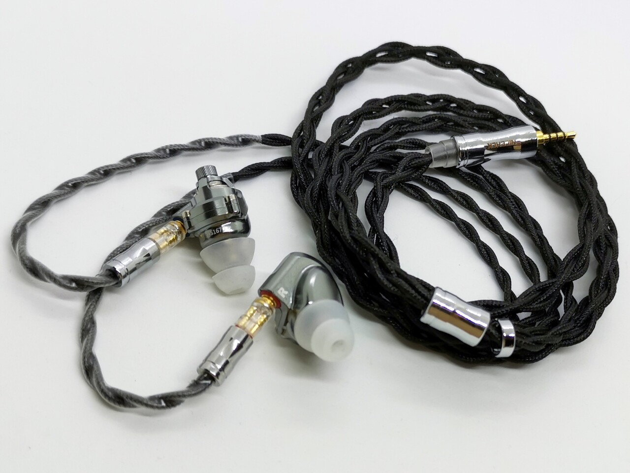 NICEHCK C4-1」 銀メッキ 6N UPOCC 超高純度単結晶銅線を使用。突き抜ける明瞭感が魅力のハイグレード中華イヤホンケーブル【レビュー】 : bisonicr keep walking. NICEHCK C4-1」 銀メッキ 6N UPOCC 超高純度単結晶銅線を使用。突き抜ける明瞭感が魅力のハイグレード中華イヤホンケーブル【レビュー】 : bisonicr keep walking.